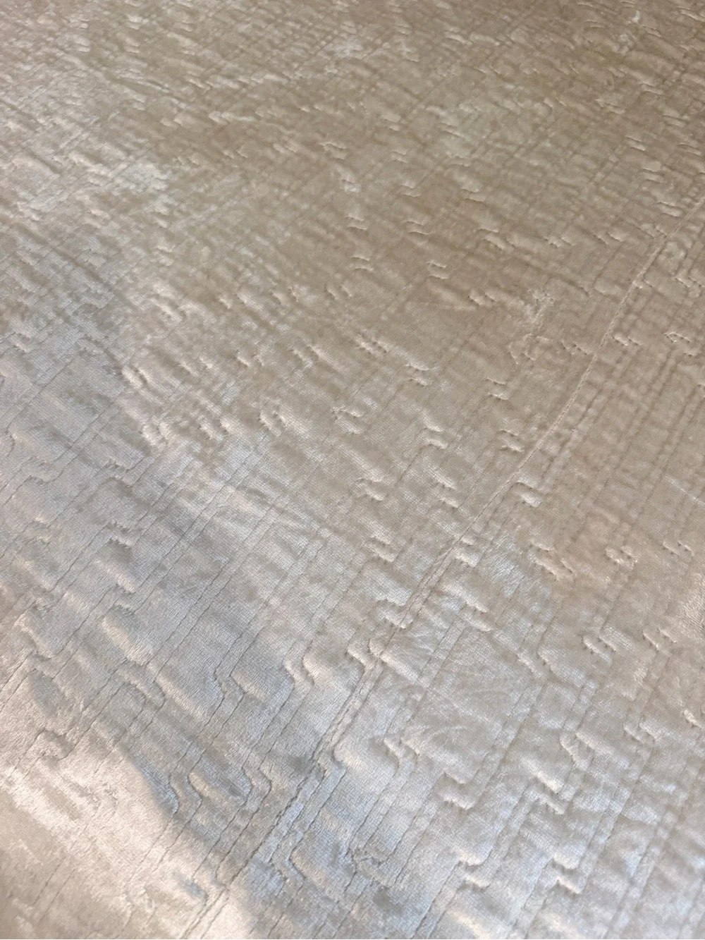 Luxurious Gray/Sikver Quilted Bedspread - Elegant Home Bedding Z Gallerie